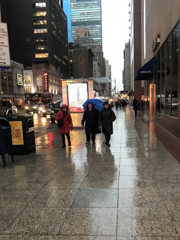 Sixth Avenue 4-23 a.m. 11-30-2018.jpg