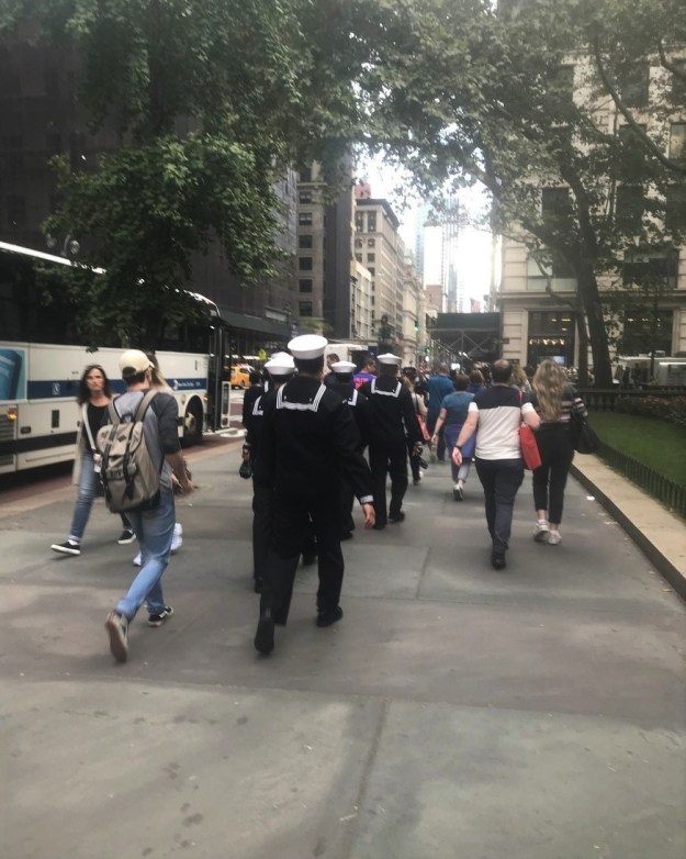 x fifth avenue 5-50 p.m. 9-22-2018